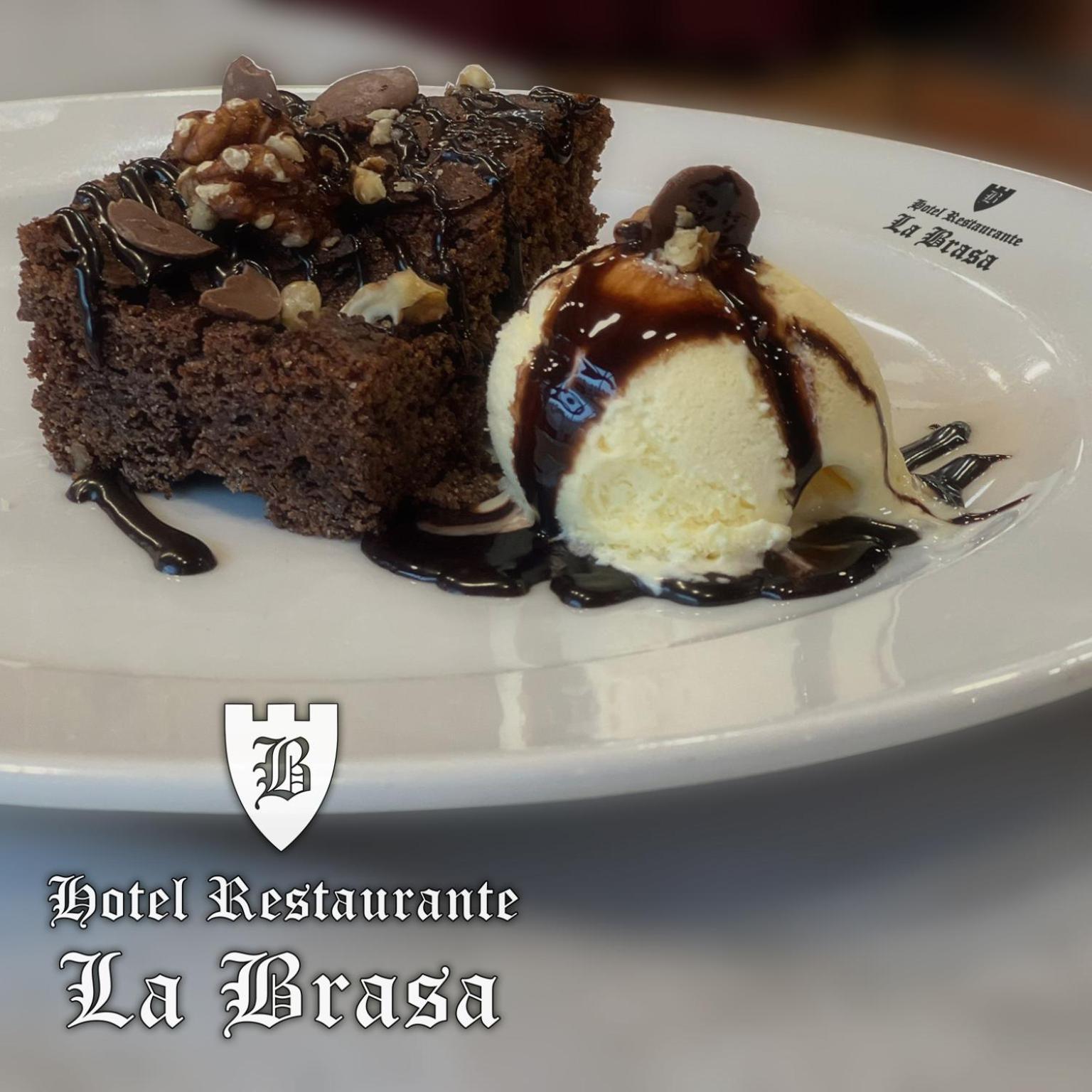 Hotel La Brasa Vélez de Benaudalla エクステリア 写真