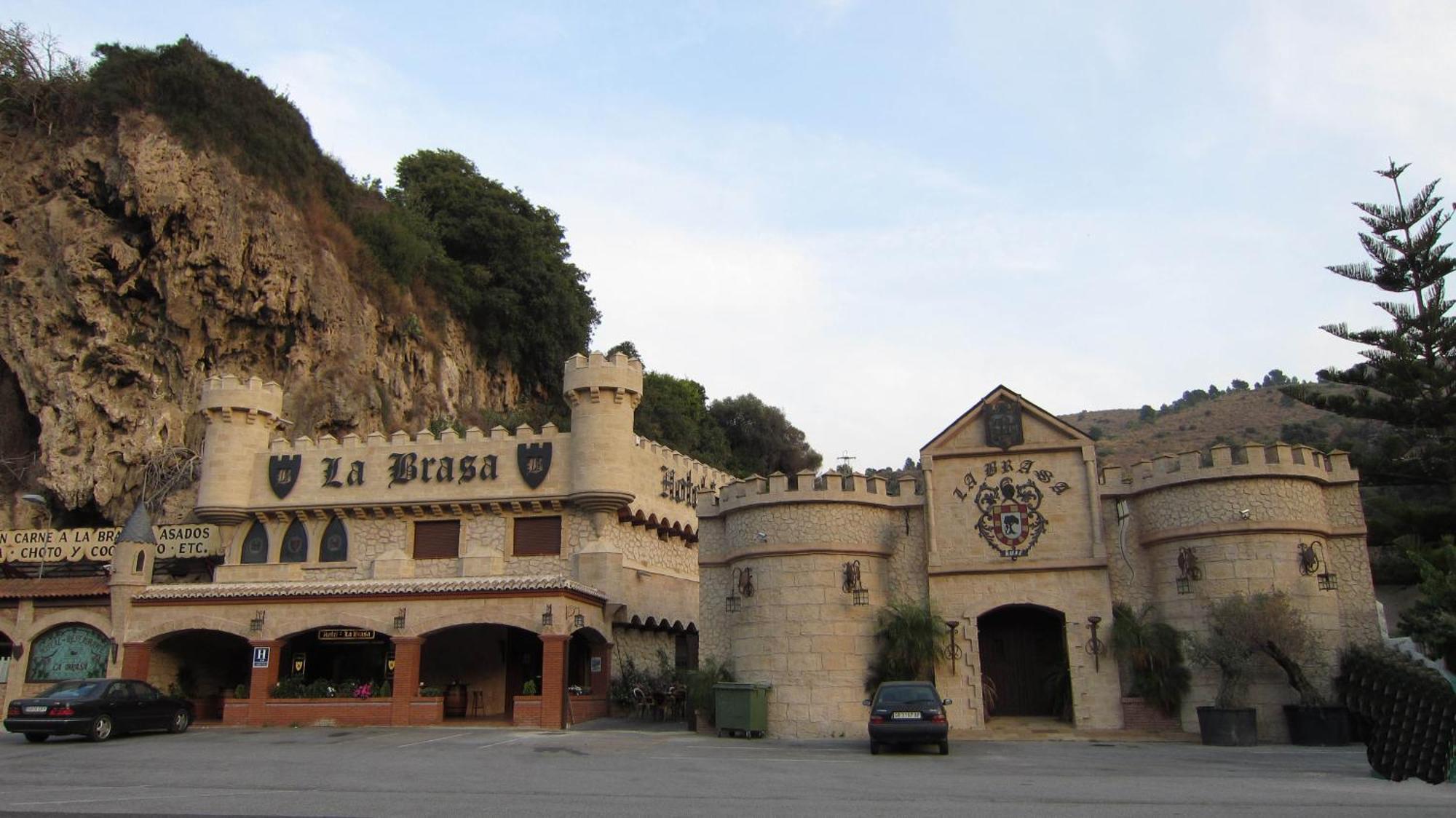 Hotel La Brasa Vélez de Benaudalla エクステリア 写真