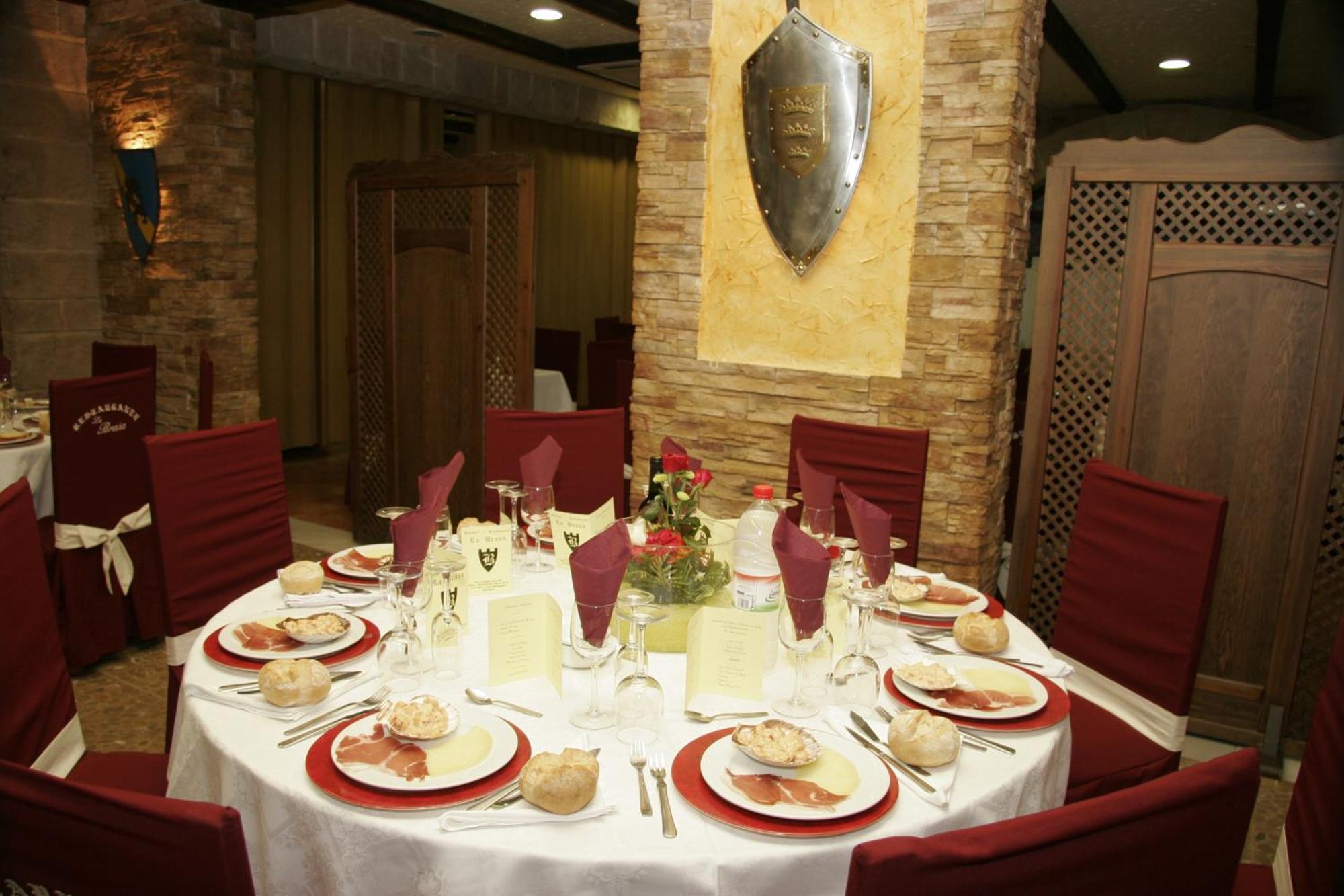 Hotel La Brasa Vélez de Benaudalla エクステリア 写真