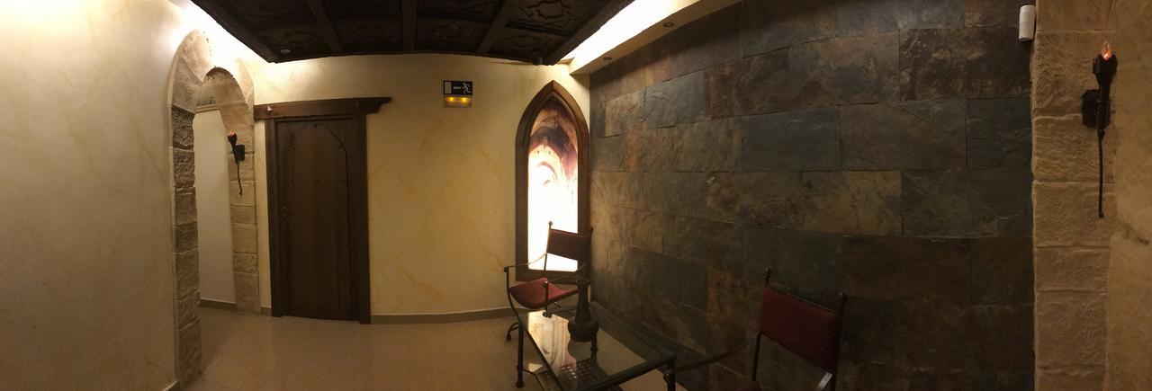 Hotel La Brasa Vélez de Benaudalla エクステリア 写真